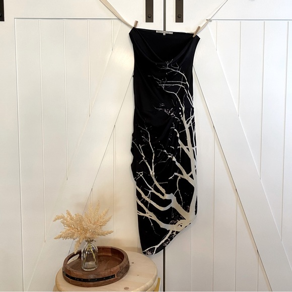 RACHEL Rachel Roy Dresses & Skirts - Rachel by Rachel Roy Black & Cream, white Asymetrical sheath dress. Size 4